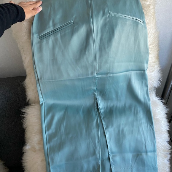 Cami and skirt - Picture 5 of 5